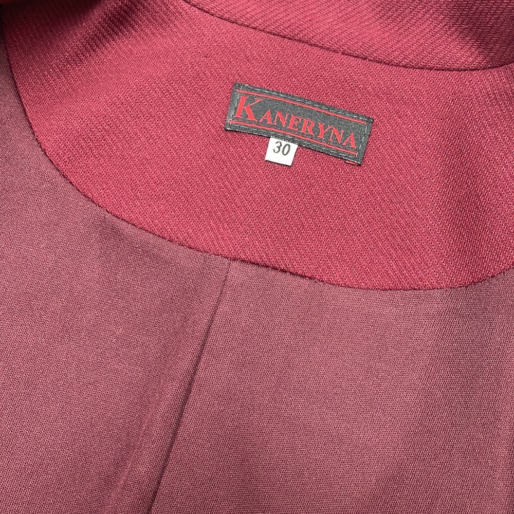 Elegant Coat with Side Pockets - Picture 7 of 15